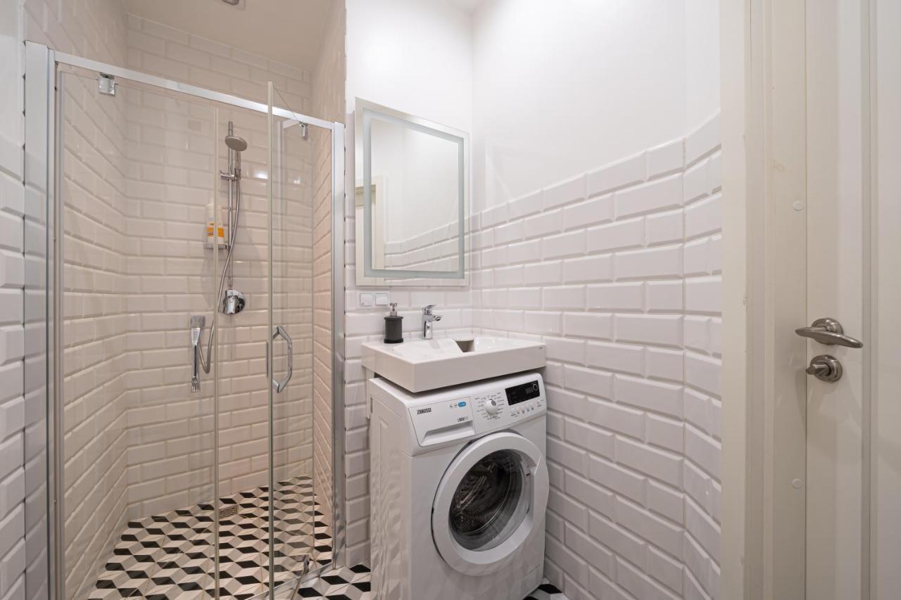 Apartament Stylish Close To Center, Cafes & Parks & Local Dining Ryga