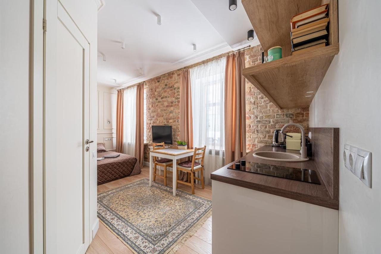 Stylish Close To Center, Cafes & Parks & Local Dining Appartamento Riga