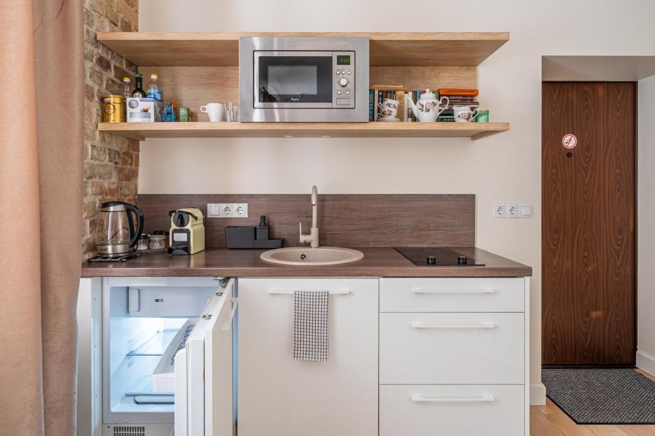 Stylish Close To Center, Cafes & Parks & Local Dining Appartamento *
